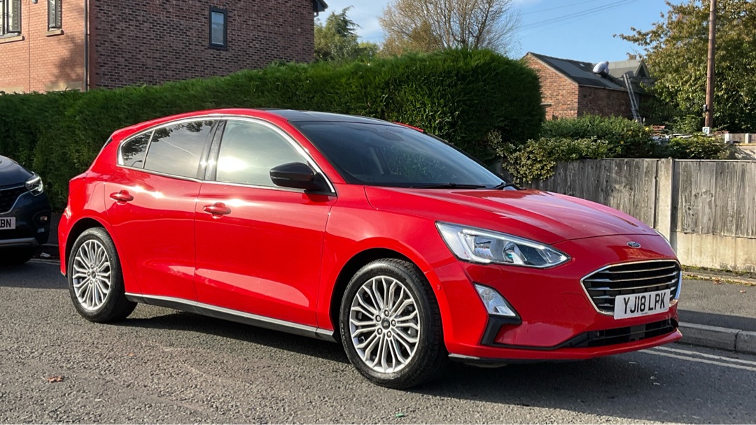 Ford FOCUS 2018 - Race Red, £14,795, Stockport